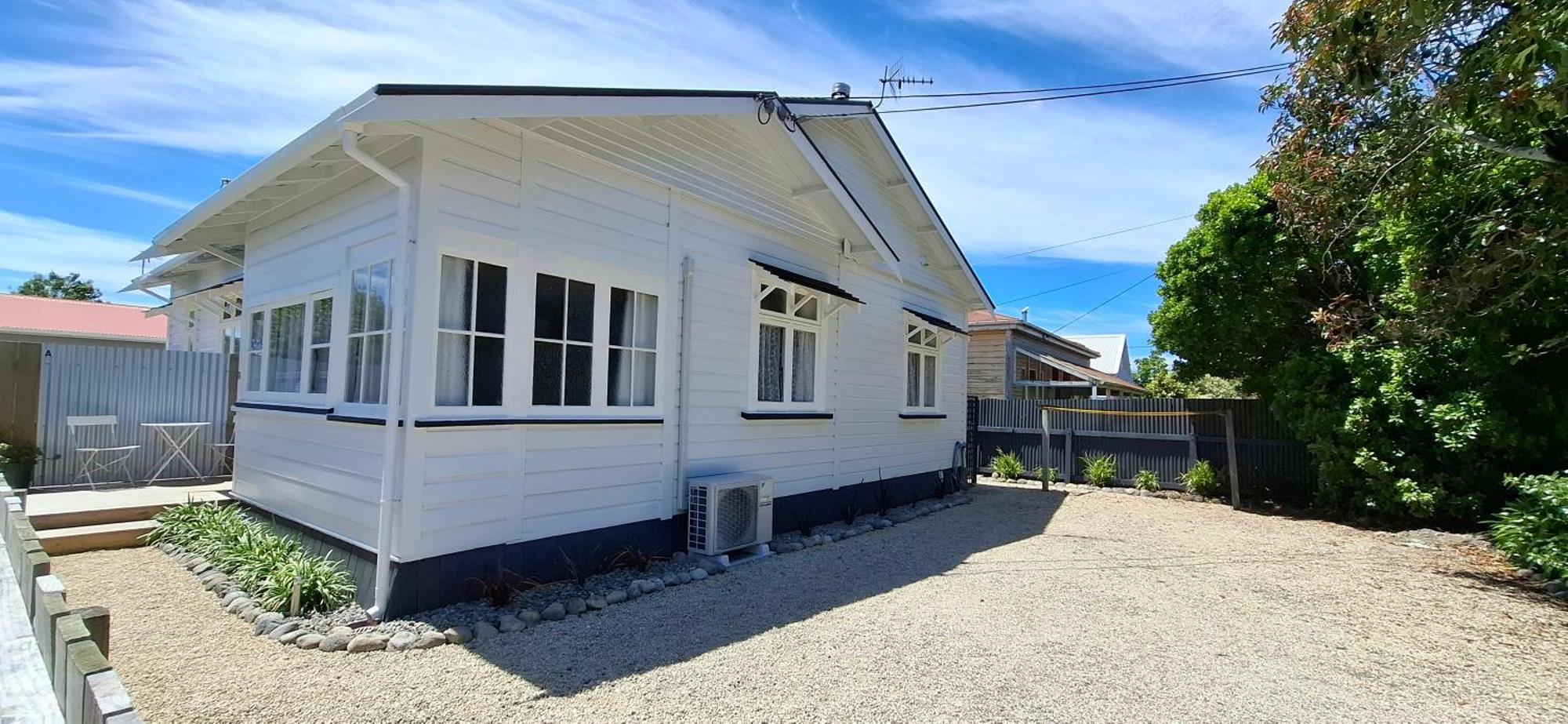 Character 1-Bedroom Unit Masterton Exterior photo